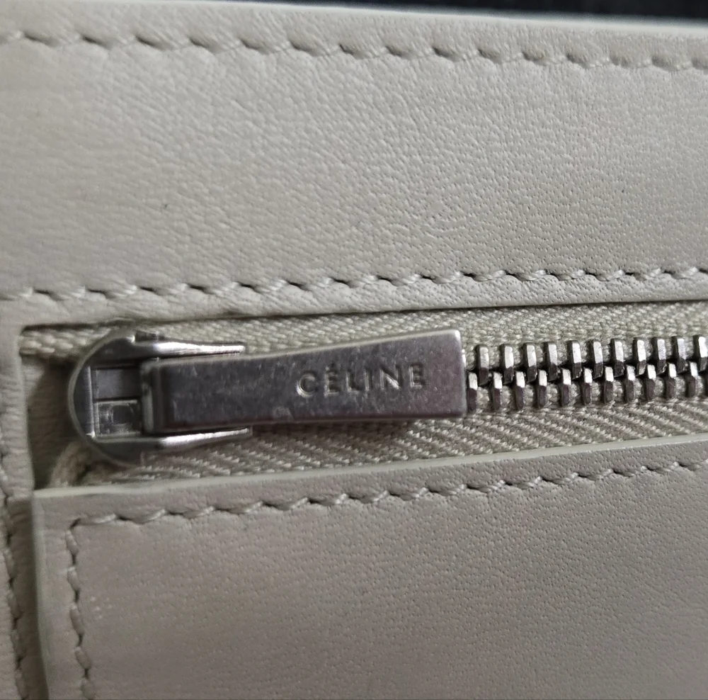 EUC CELINE LARGE STRAP WALLET BICOLOR GRAINED CALFSKIN